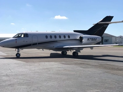 similar aircraft image