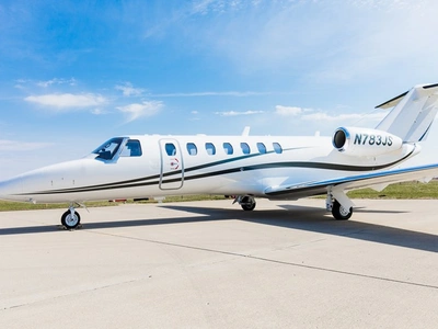 similar aircraft image