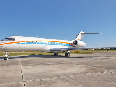 similar aircraft image