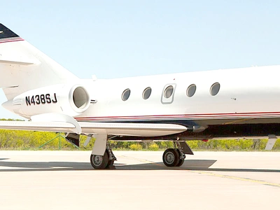 similar aircraft image