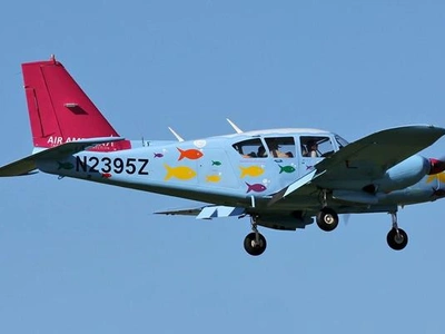 similar aircraft image