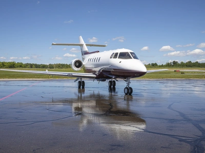 similar aircraft image