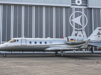 similar aircraft image