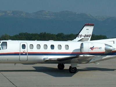 similar aircraft image
