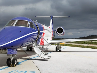 similar aircraft image